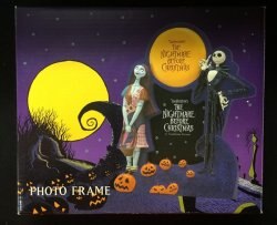 A resin photograph frame / nightmare before Christ