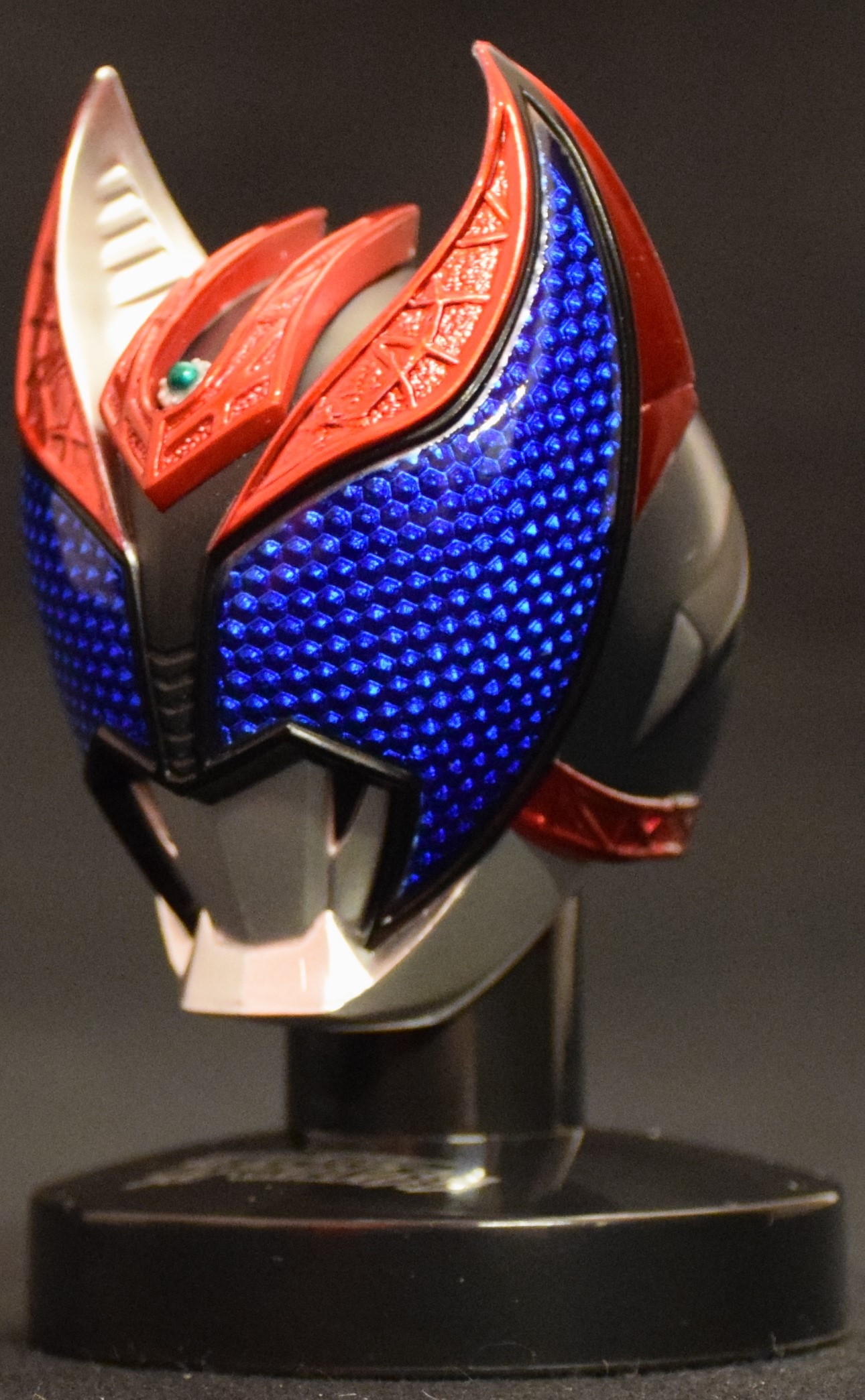 バンダイ ライダーマスクコレクション05 仮面ライダーキバ 仮面