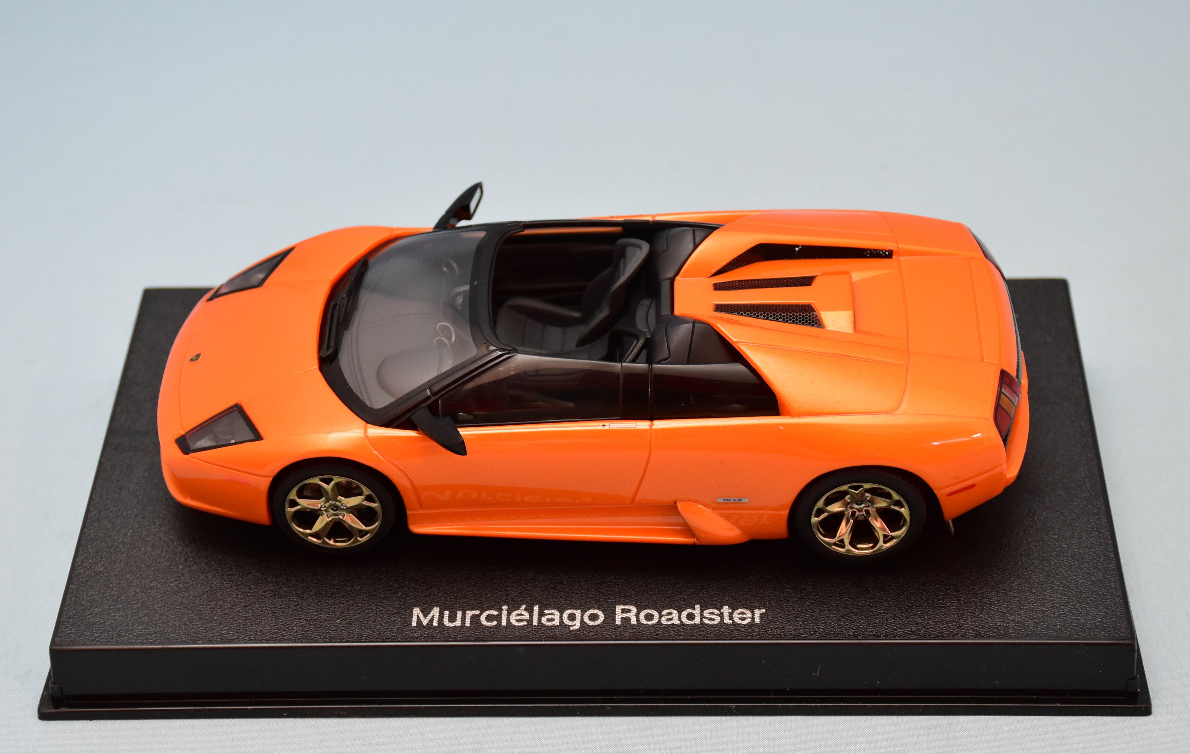 1/32 AUTOart LAMBORGHINI MURCIELAGO ランボルギーニ オレンジ-