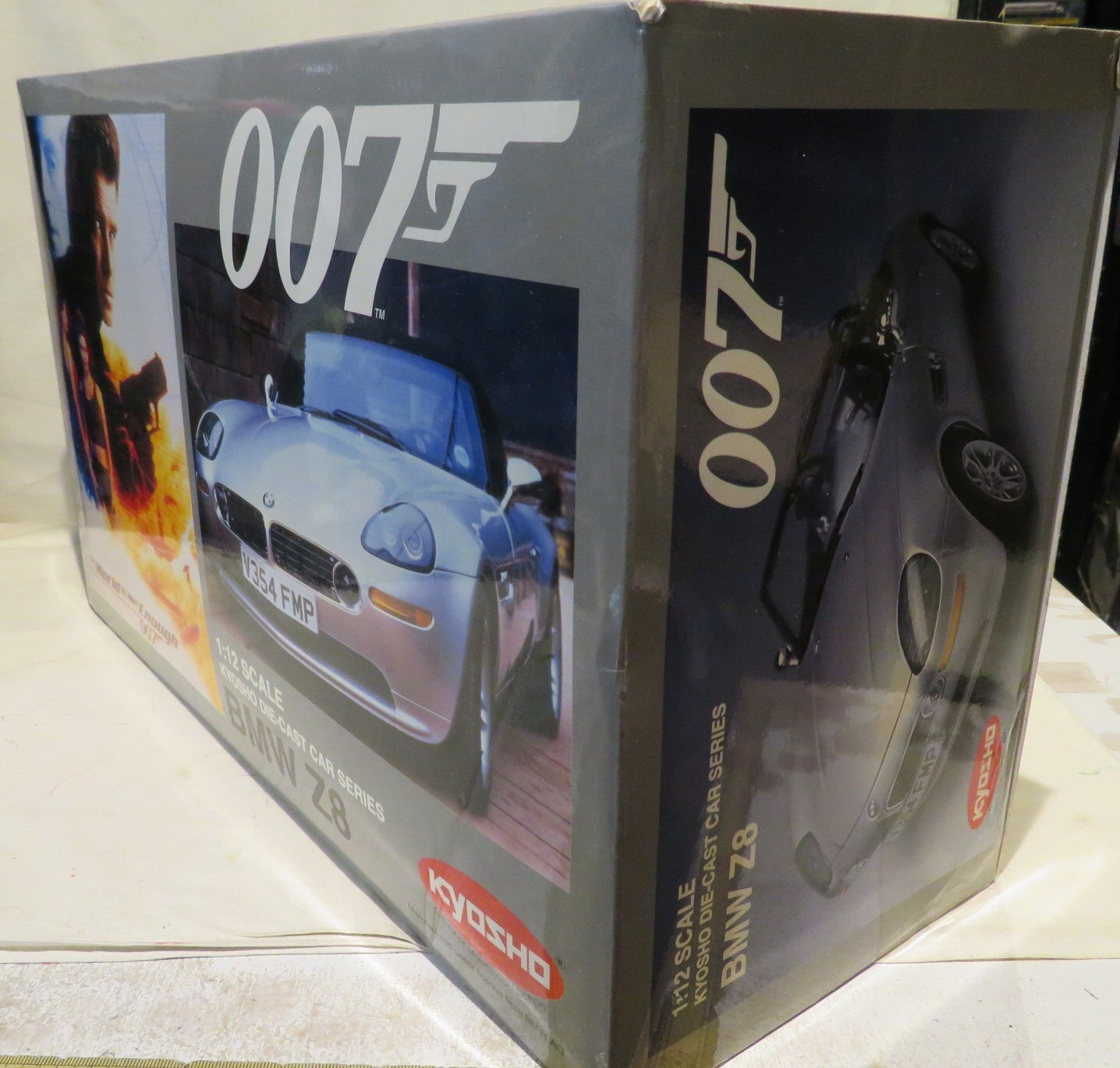 BMW Z8(シルバー)/007 ボンドカー 京商オリジナルミニチュアカー 1/12