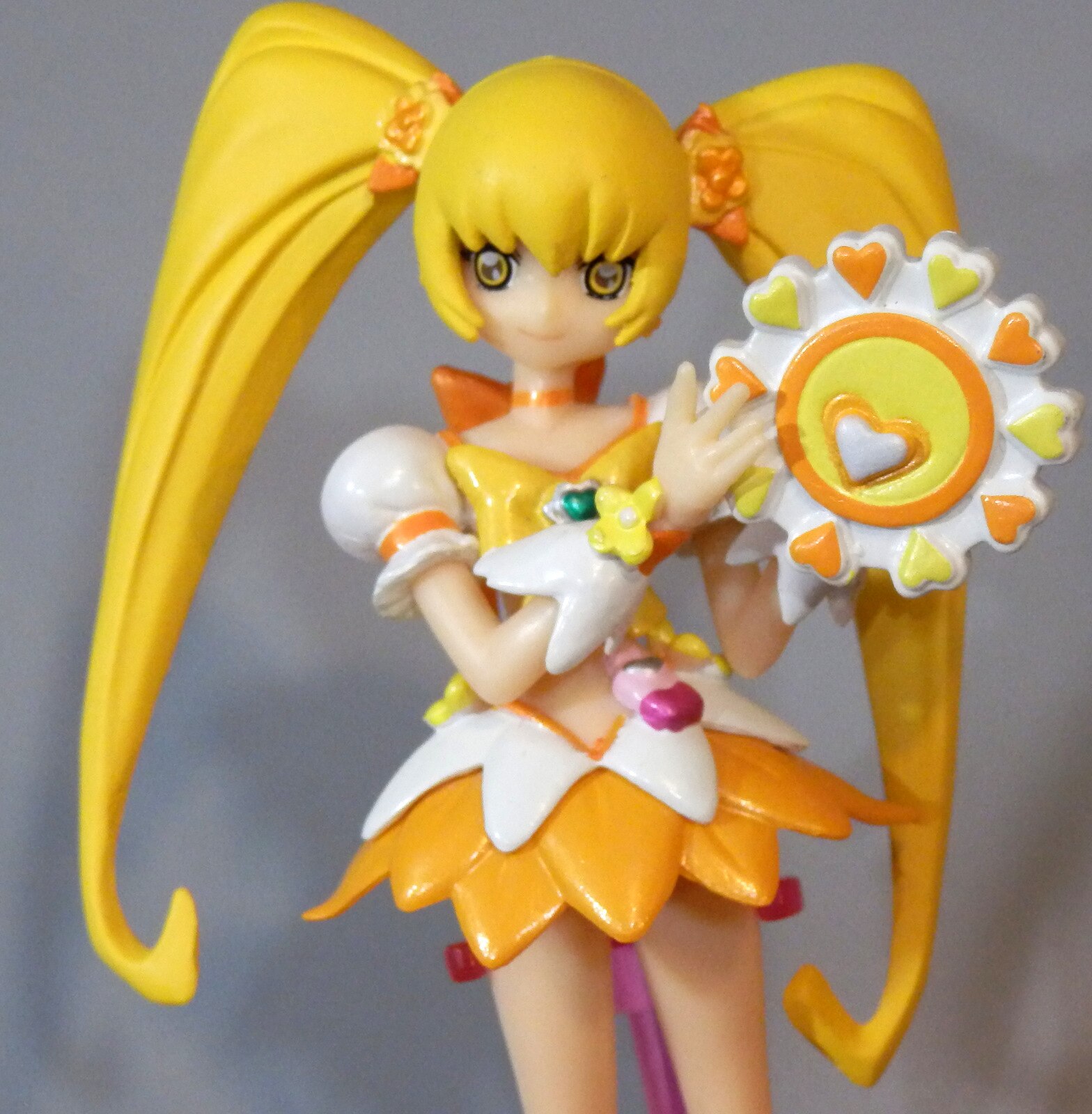 節約 プリキュアのキュアピーチ ガレージキット完成品と、キュア