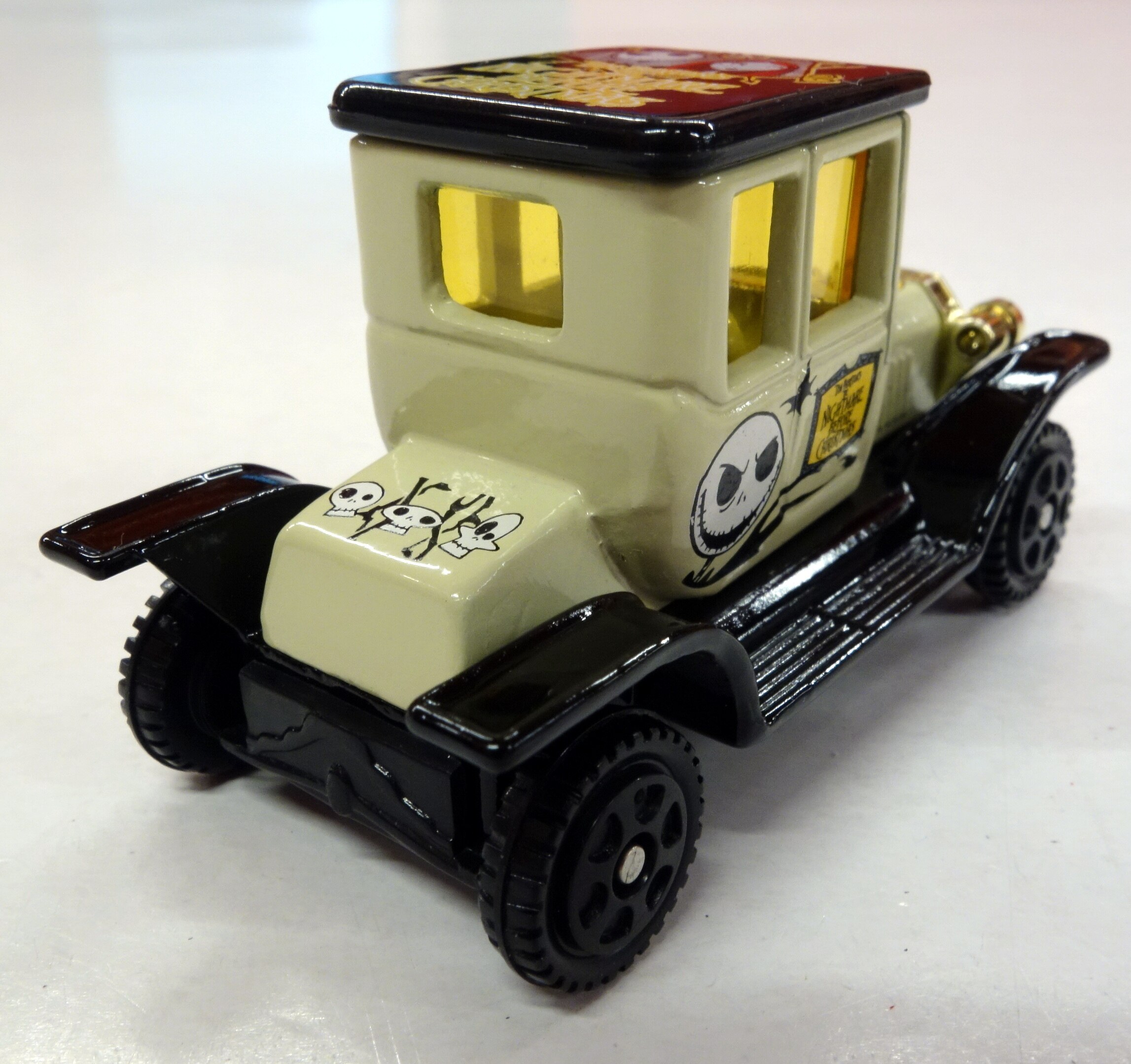 tomy disney tomica collection t-type coupe classic car