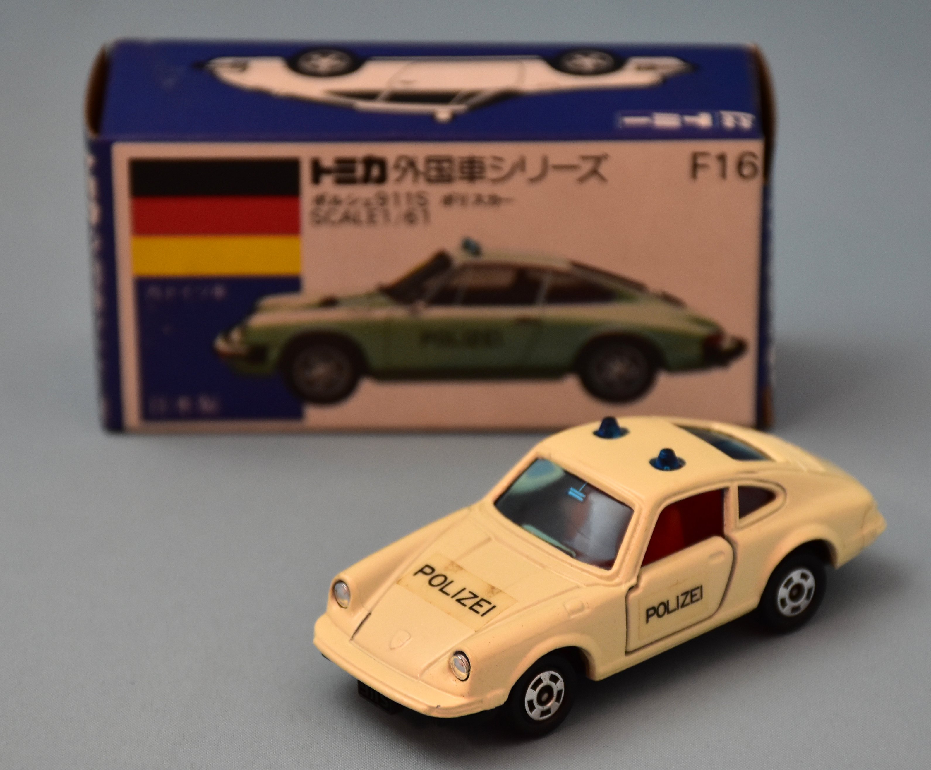 トミカ外国車シリーズNO.F16ポルシェ911Sポリスカー(朱赤) 日本