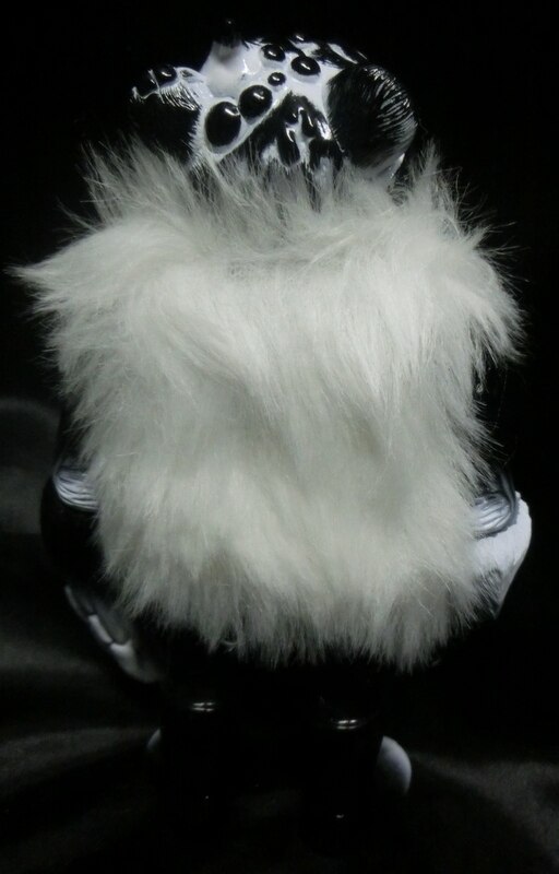 gokkodobearottomanblackmoldwhitefurwhitebluepaint
