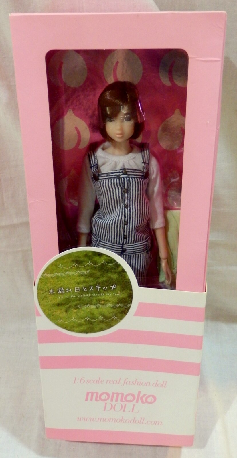 Sekiguchi - Momoko Doll - Skip to the Sunlight Through the Trees