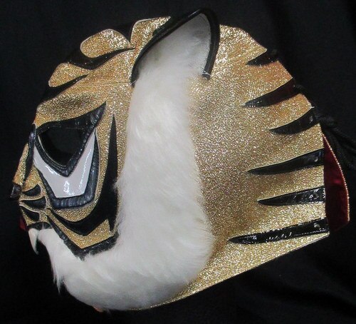 プロレスマスク マニア館製【４代目タイガーマスク(金ラメ×黒フチ・牙付き)タグ付き】