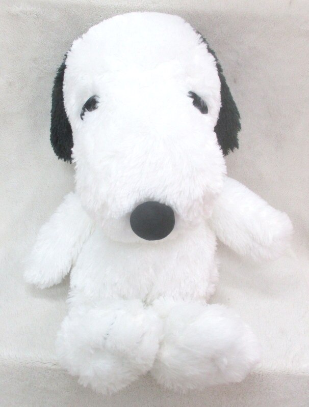 peanutssnoopybigplushstuffedtoy