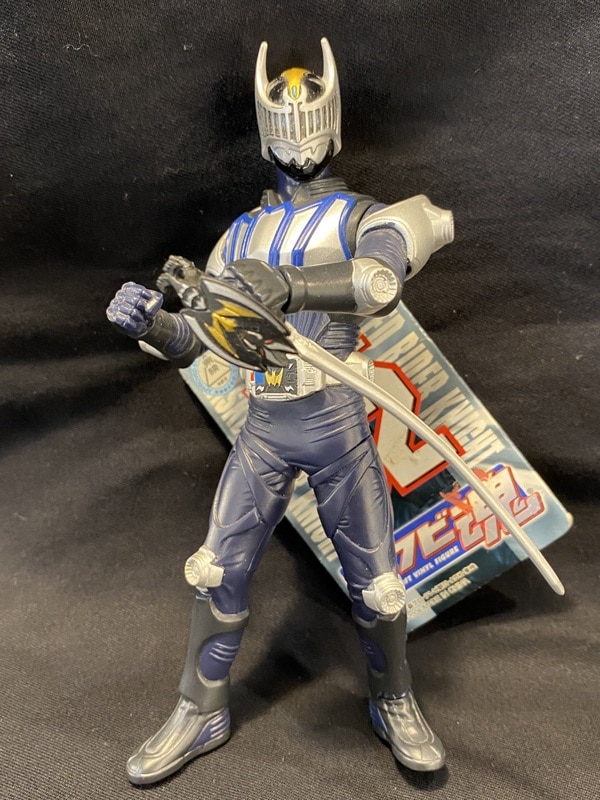 バンダイ 仮面ライダー龍騎 仮面ライダーファム ソフビ