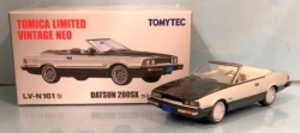 TOMICA LIMITED VINTAGE NEO DATSUN 200SX カスタムロードスター(ブラック/シルバー) LV-N161b