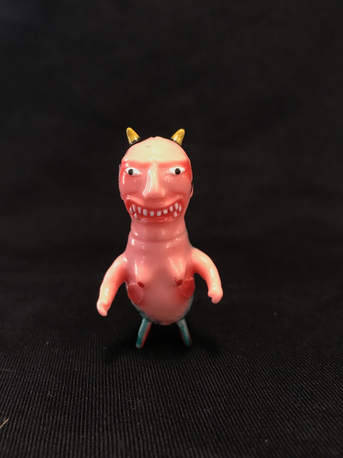 MEDICOMTOY VAG シリーズ10 BLOOD GUTS TOYS ナマナリ人魚 薄ピンク | ありある | まんだらけ MANDARAKE