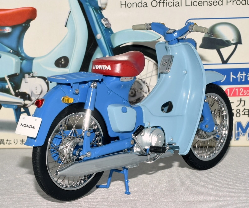 フジミ模型 1/12塗装済み ダイキャスト製完成品 HONDA スーパーカブ