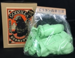 リアルモデルキット ゴジラ バトゴジ GLOW IN THE DARK ソフビキット