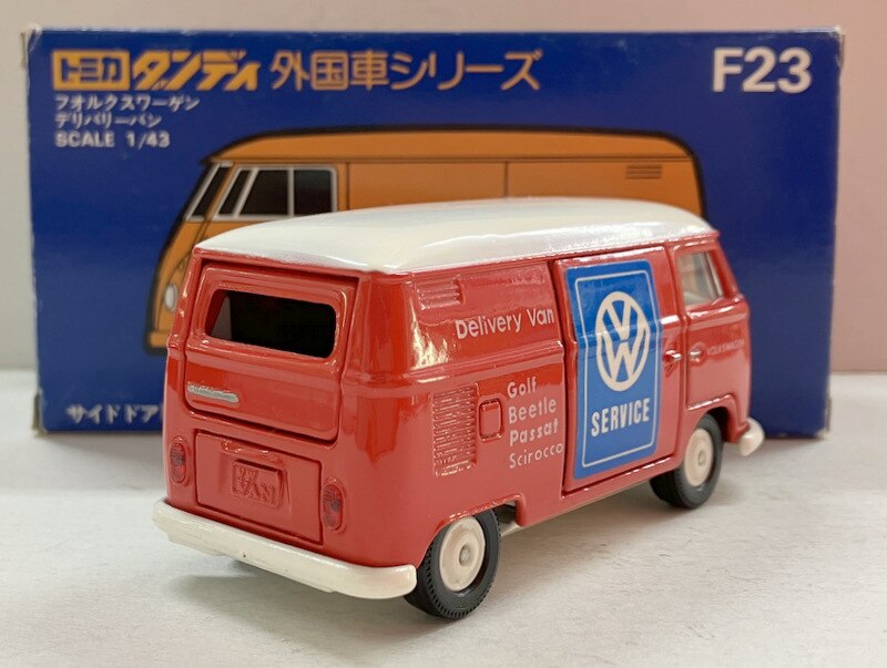 トミカ/Tomika　ビンテージ　VWデリバリーバン(右)