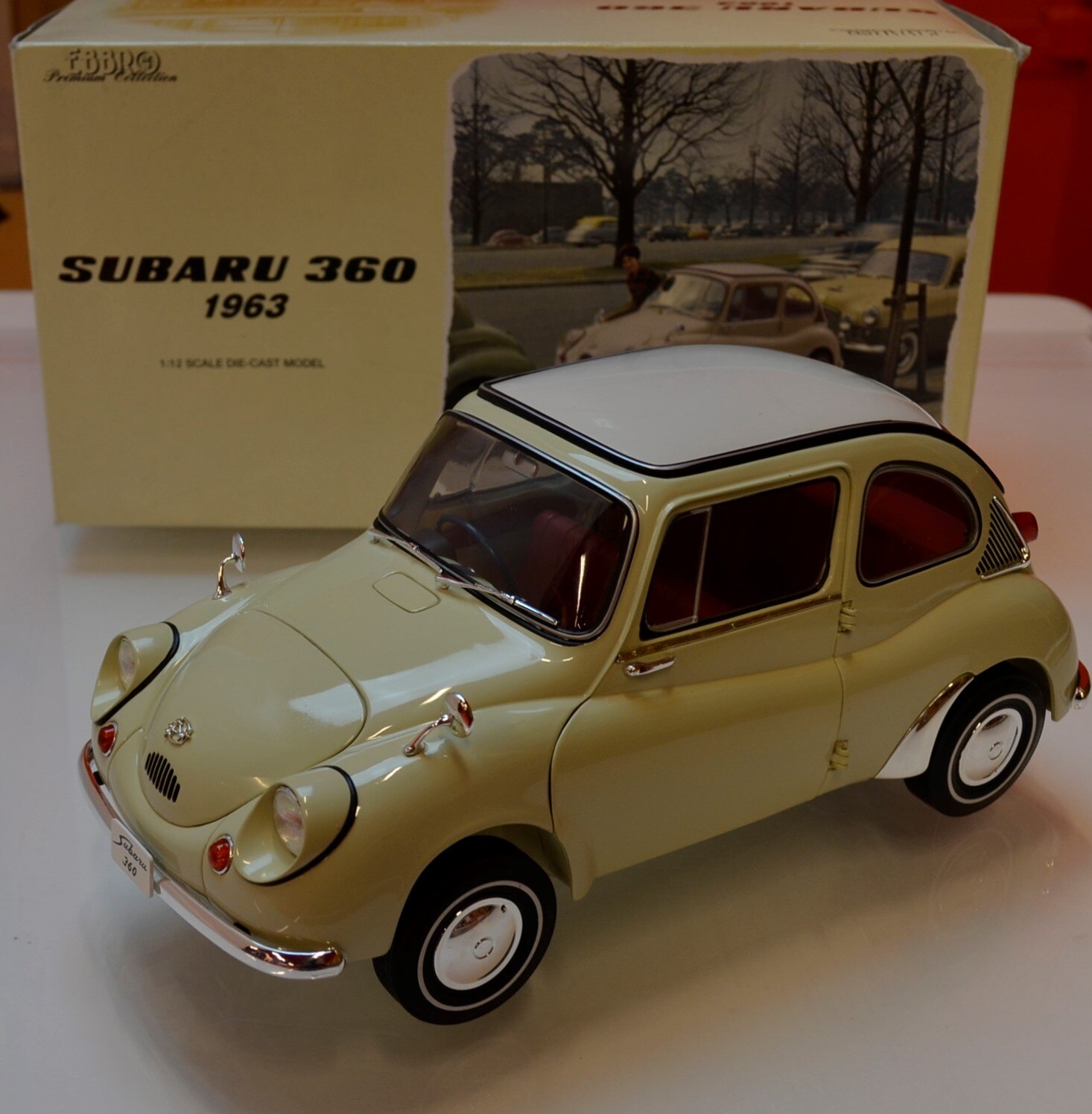 EBRO社製 SUBARU-360 (1963) 1/12 EBRO社製 SUBARU-360 (1963) 1/12