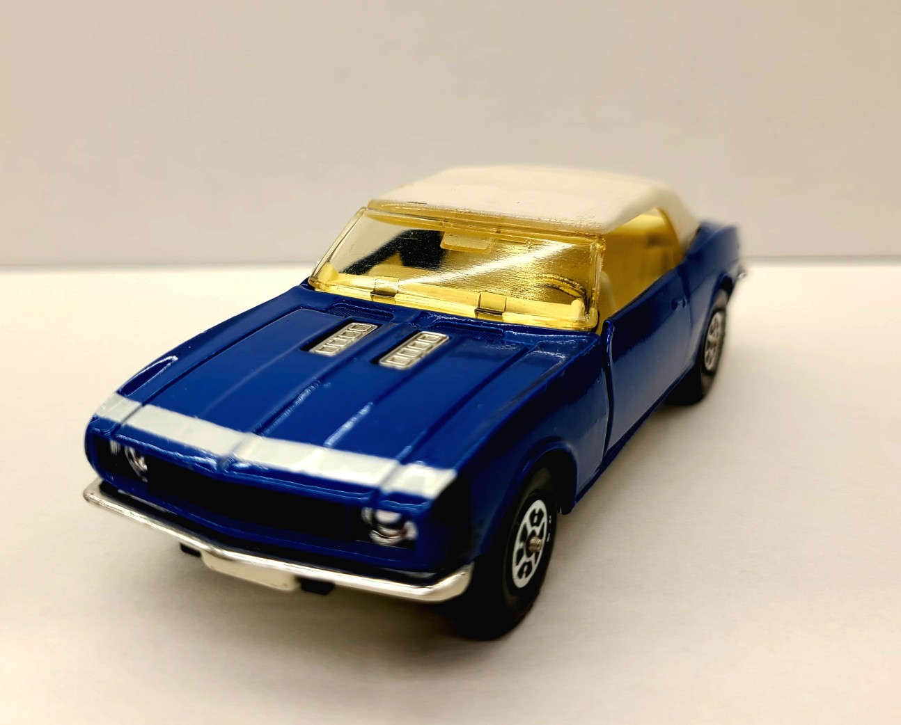 corgi chevrolet camaro