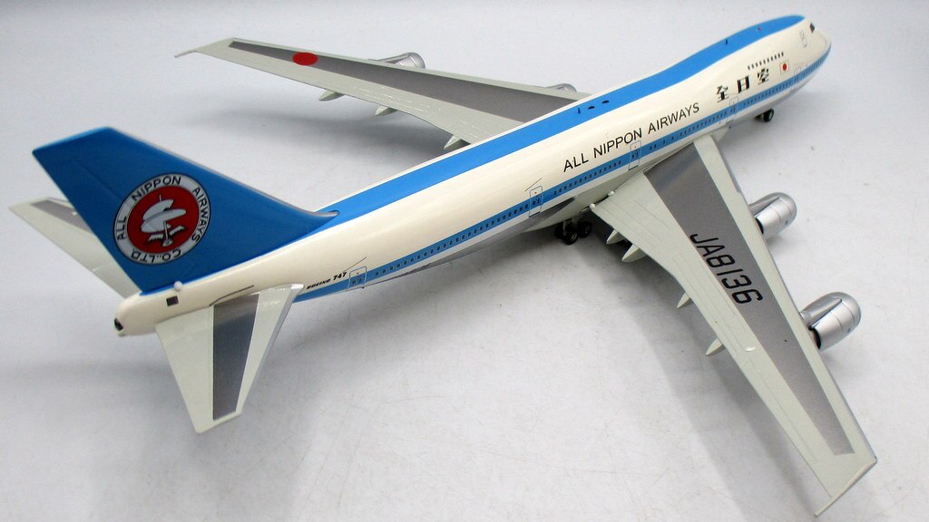 1/200 ANA BOEING 747-100 JA8136 BBOX1212