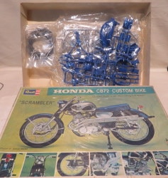 AUTHENTIC 1/8 SCALE