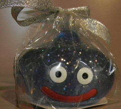 A crystal mascot / smile slime 