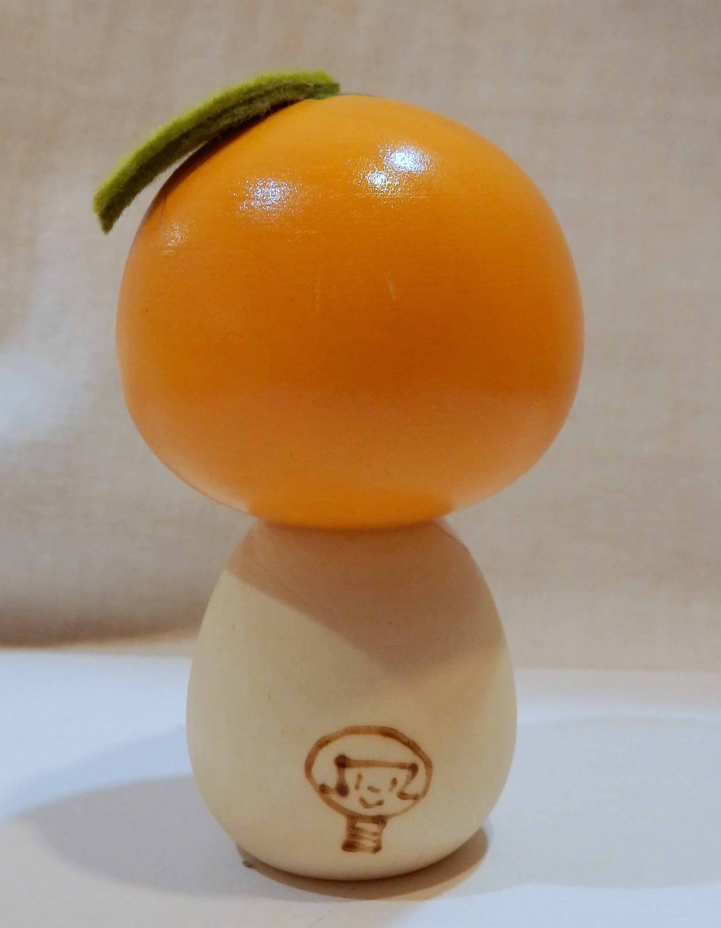 coketsgirlteamandarinorangehat