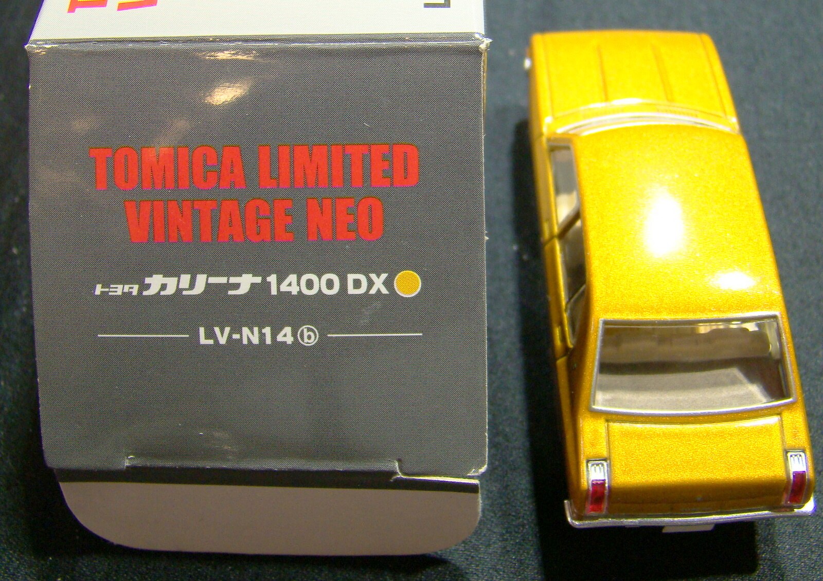 售价 800日元 售罄加入通知列表 产品信息 tomytec tomica limited