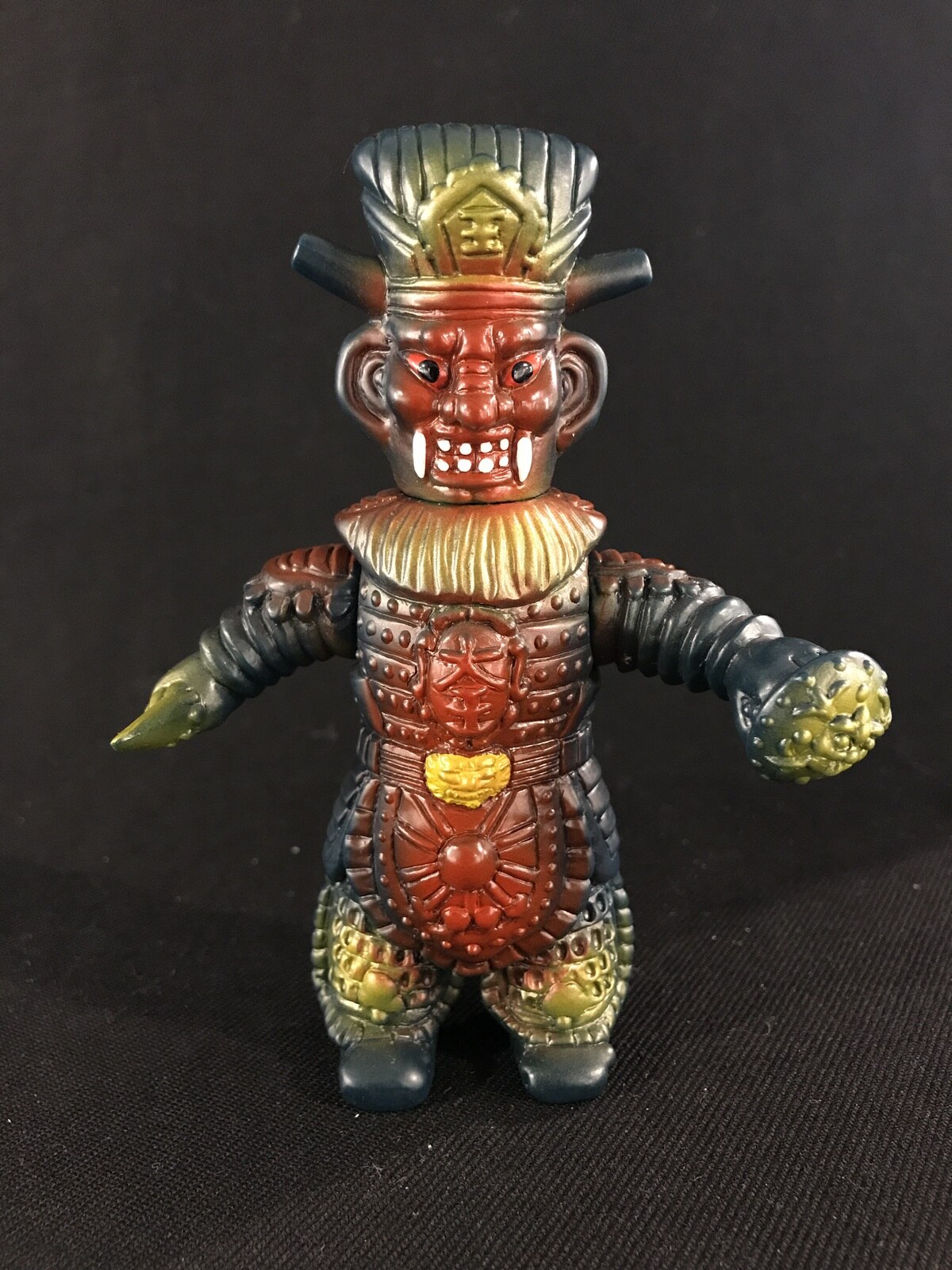ぶたのはな 怪獣シリーズ ぶたのはな エンマーゴ 紺色成型 まんだらけ Mandarake
