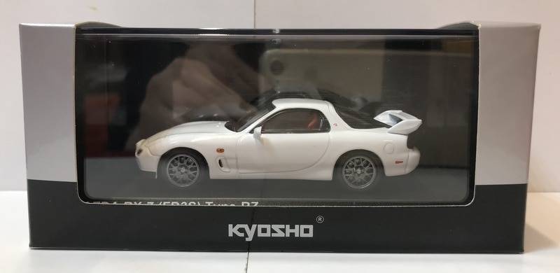 Kyosho 1/43 Mazda RX-7 FD3S type RZ Snow White Pearl Mica KS03702W