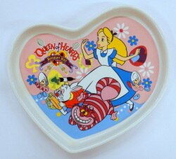 Alice in Wonderland / QUEEN Of HEARTS
