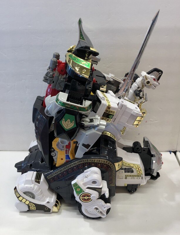 Available public products Bandai Kyoryu Sentai Zyuranger DX Robo