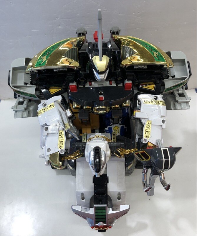 Available public products Bandai Kyoryu Sentai Zyuranger DX Robo