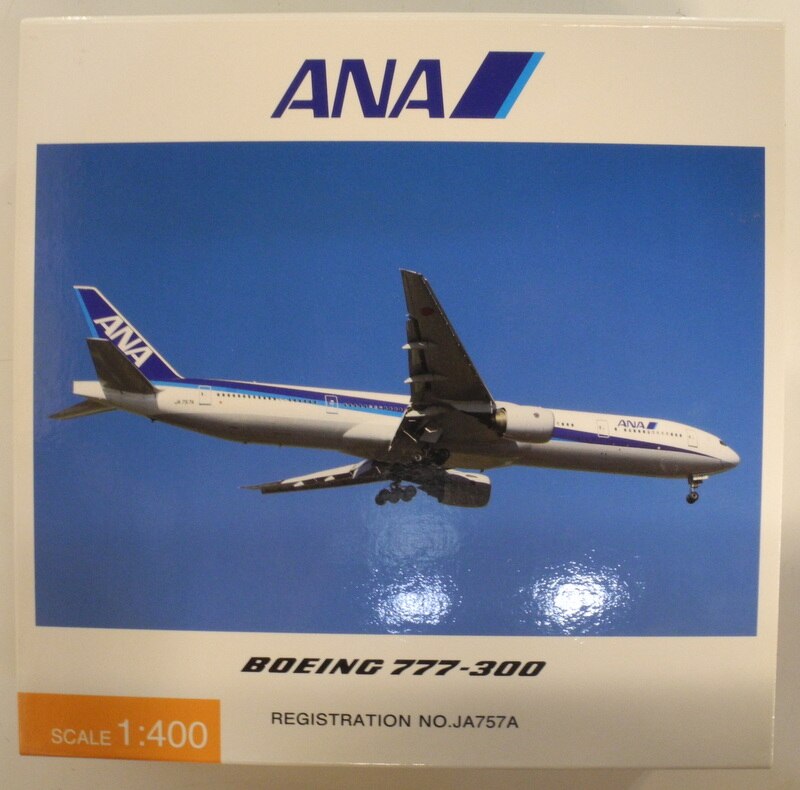 ANA Boeing 777-300 JA752A Scale 1:400 Special Marking Model