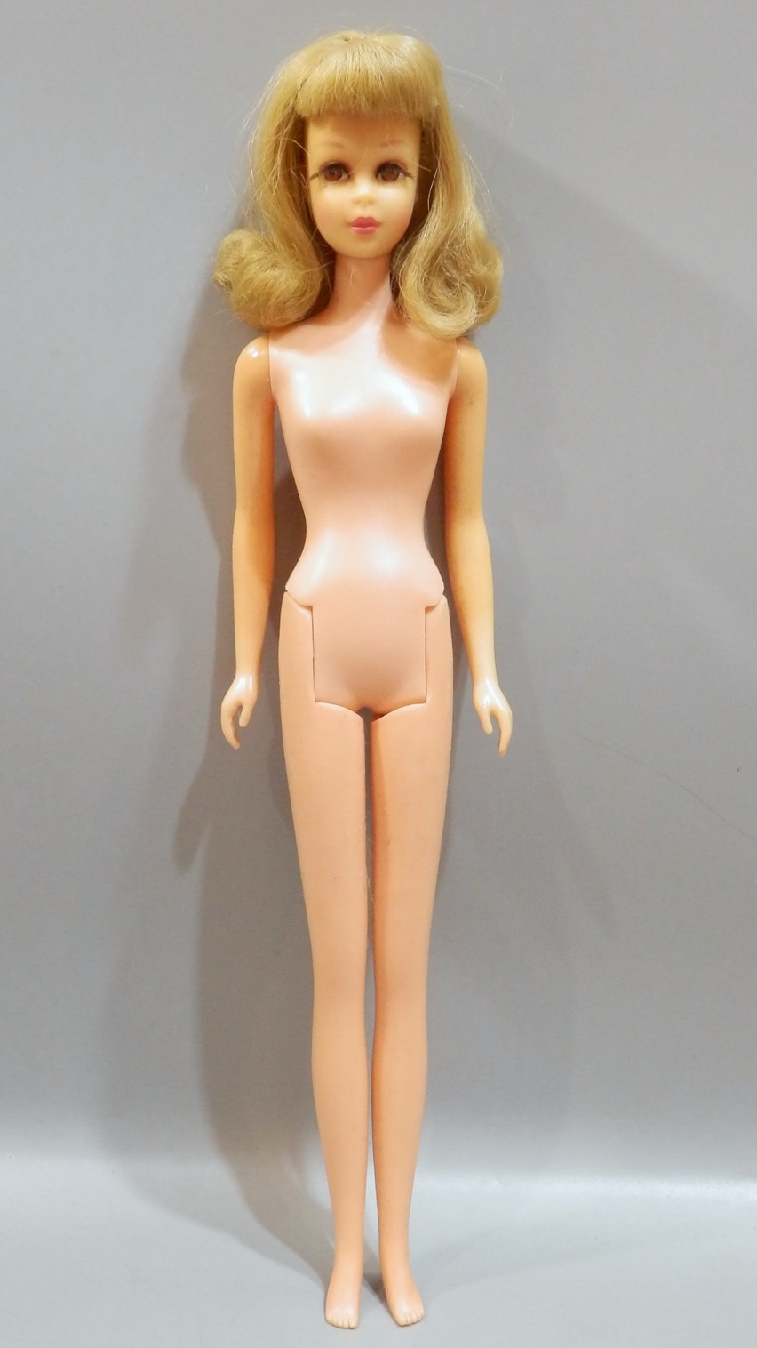 小物類もお付け致しましたバービー人形ビンテージ１９５８年