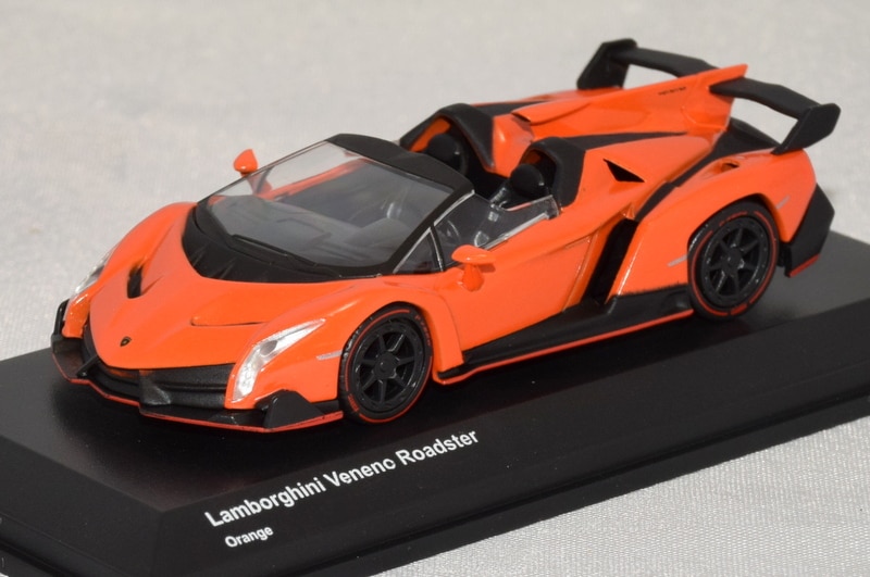 orange lamborghini veneno