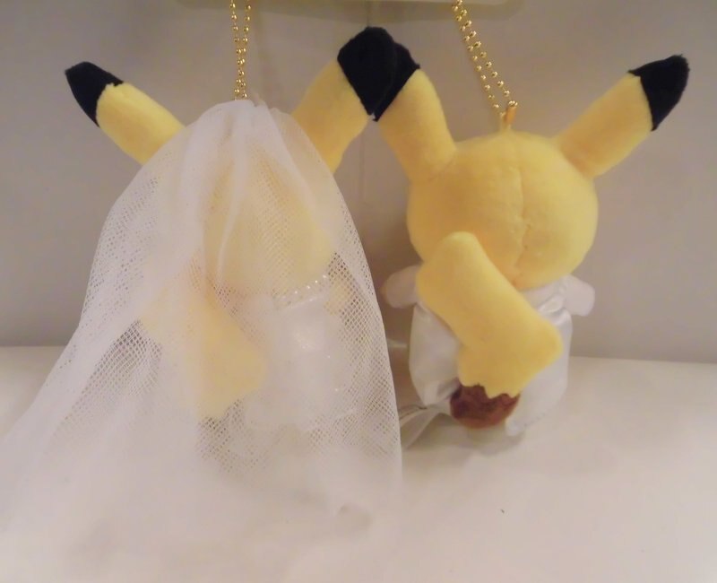 ポケモンセンター Precious Wedding マスコット ペアピカチュウ ポケットモンスター ウェディングドレス タキシード ピカチュウ まんだらけ Mandarake