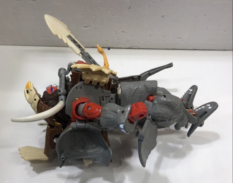 Available public products Takara Transformer / Beast Wars Magna