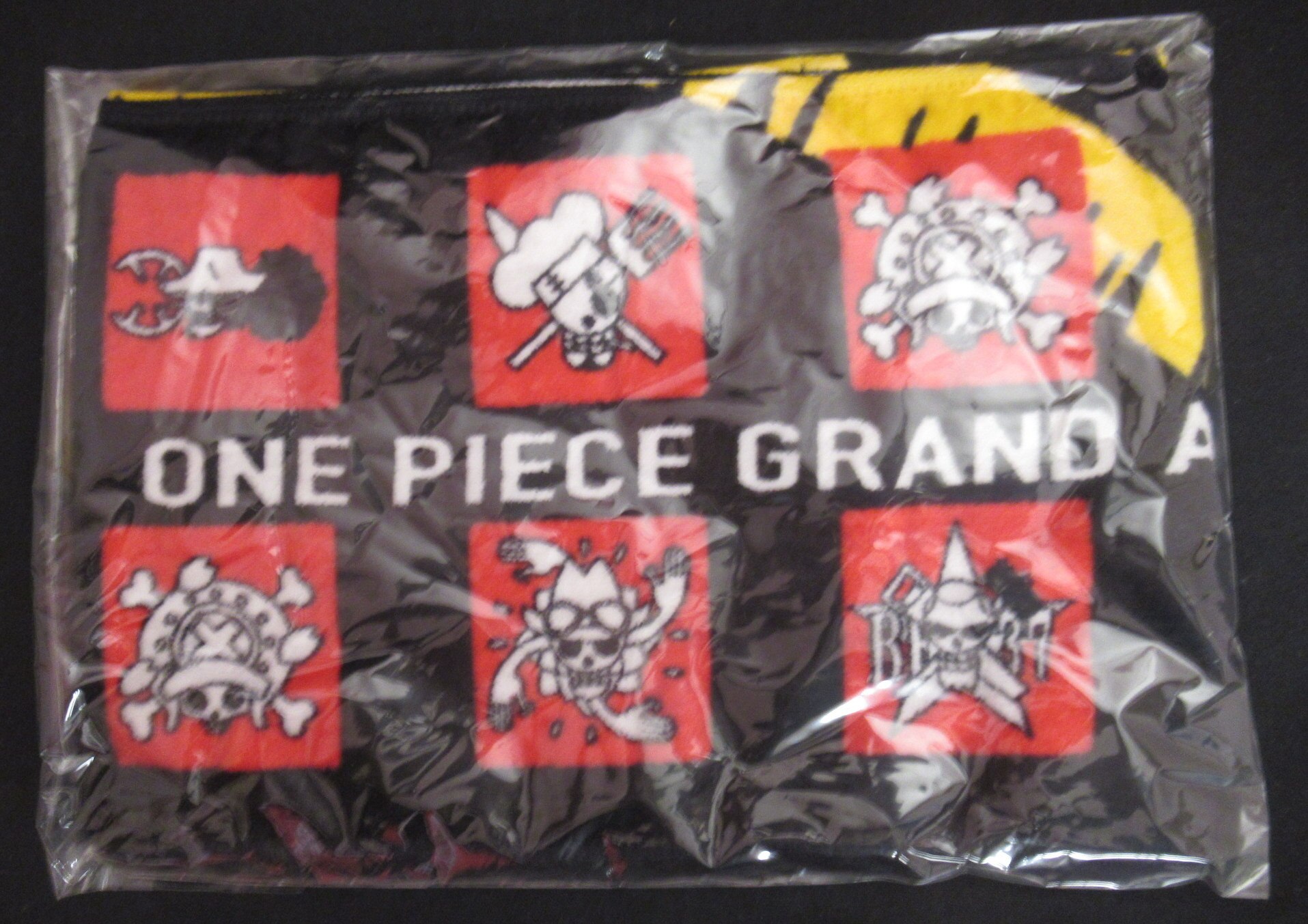 バンダイ マフラータオル One Piece グランドアリーナツアー限定 海賊マーク まんだらけ Mandarake