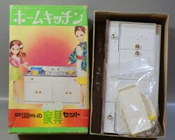 タカラ ニューリカちゃん(2代目リカちゃん) 白い白い家具セット ホームキッチン 後期