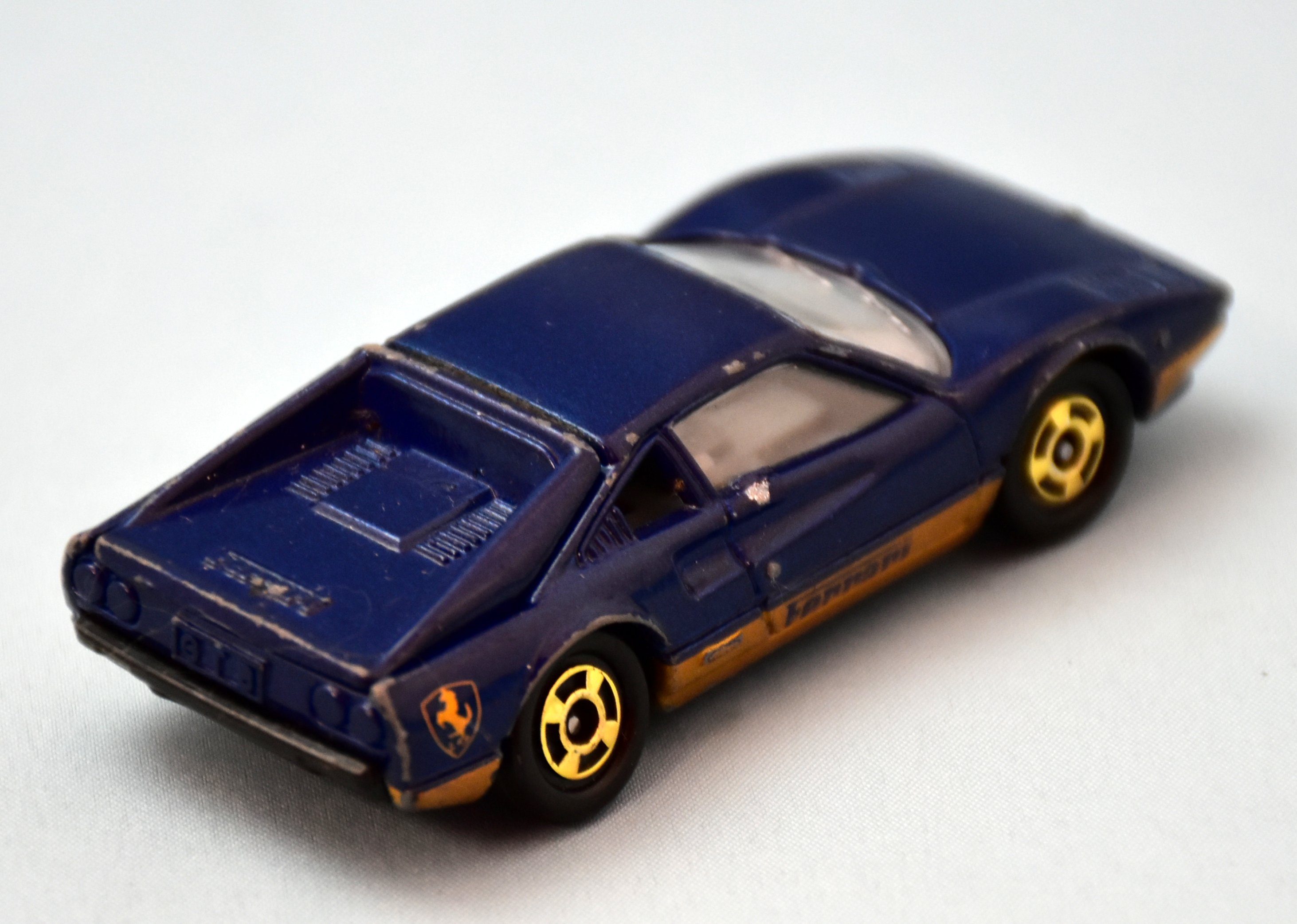 TOMY 青箱日本製 トミカ フェラーリ308GTB 紺ボディ(2F金)FERRARI金色