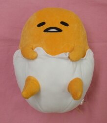 An egg 殻ぱんつ &amp; Sits down and it is Big stuffed toy.