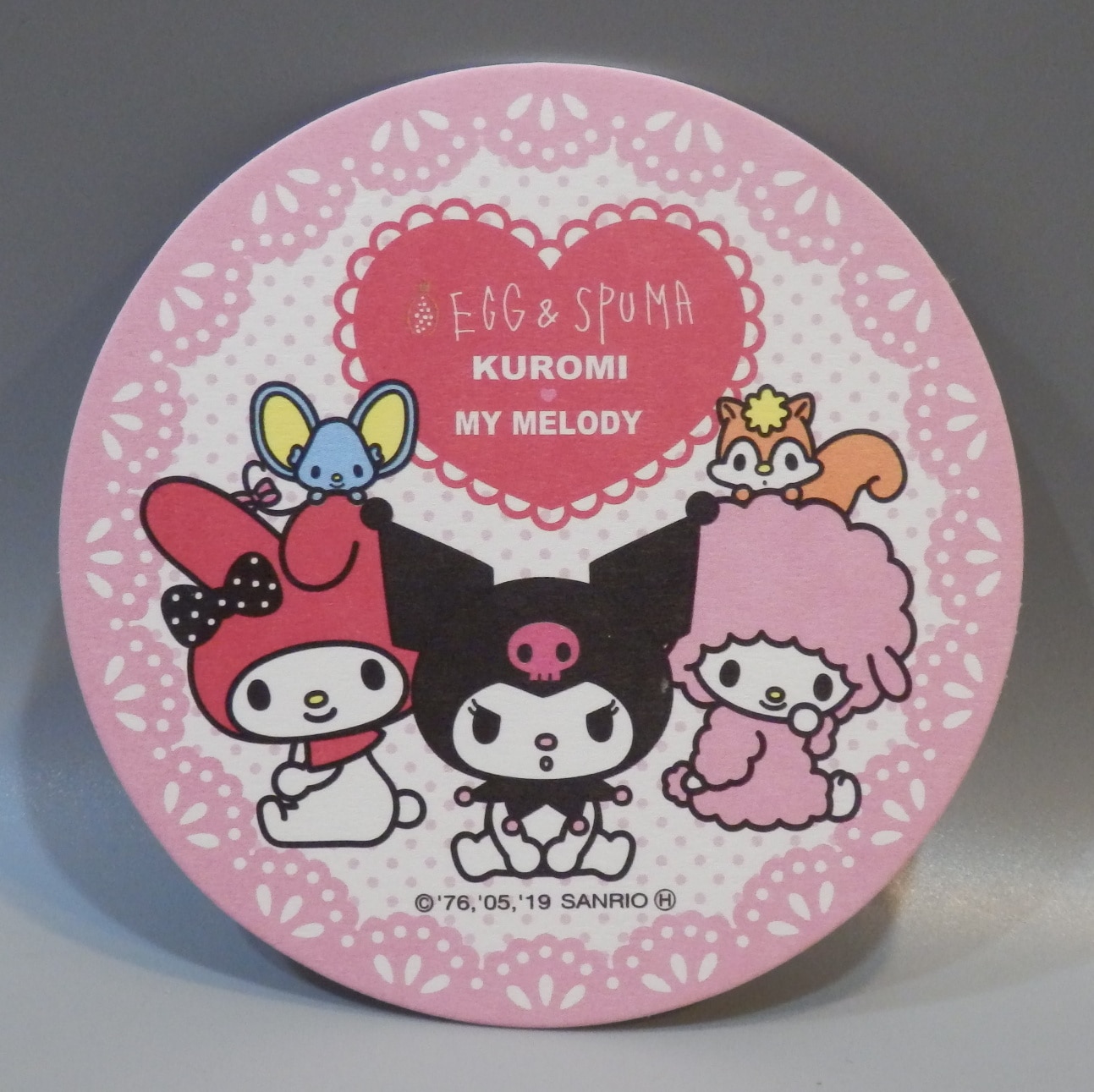 Egg Spuma クロミ マイメロディコラボカフェ コラボメニュー注文特典 コースター クロミ マイメロディ ピアノ 座り まんだらけ Mandarake