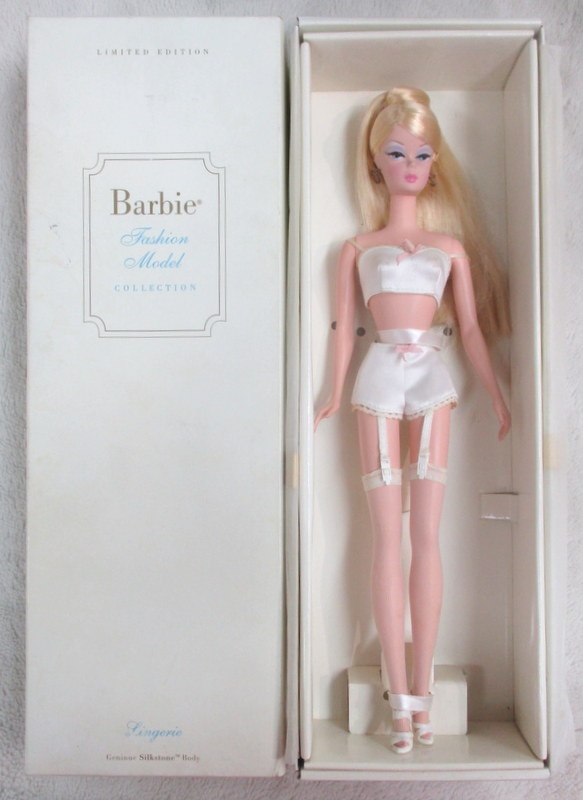 未開封 ヴィンテージ 2000年 バービー人形 人気ブランドを