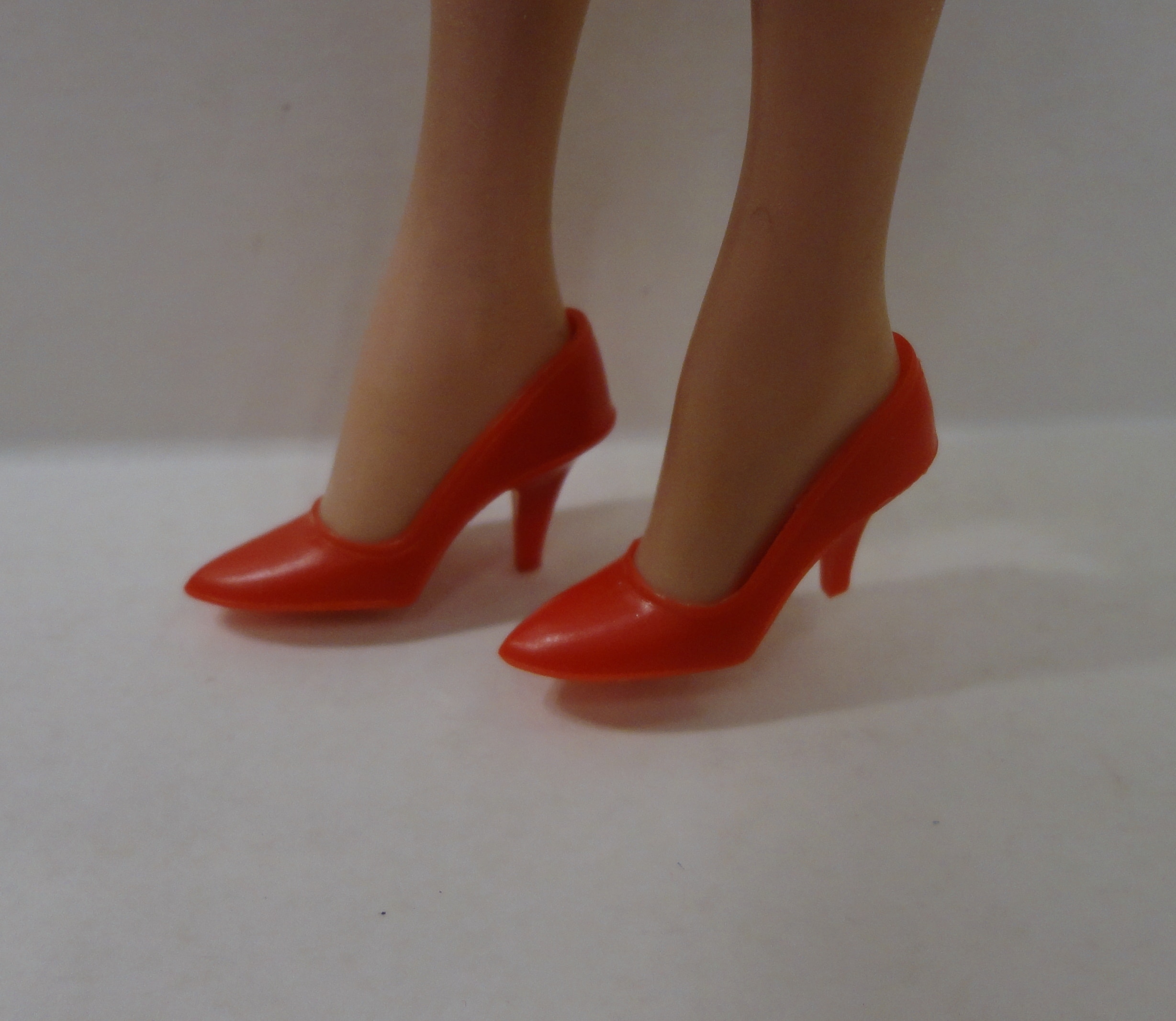 barbie red shoes