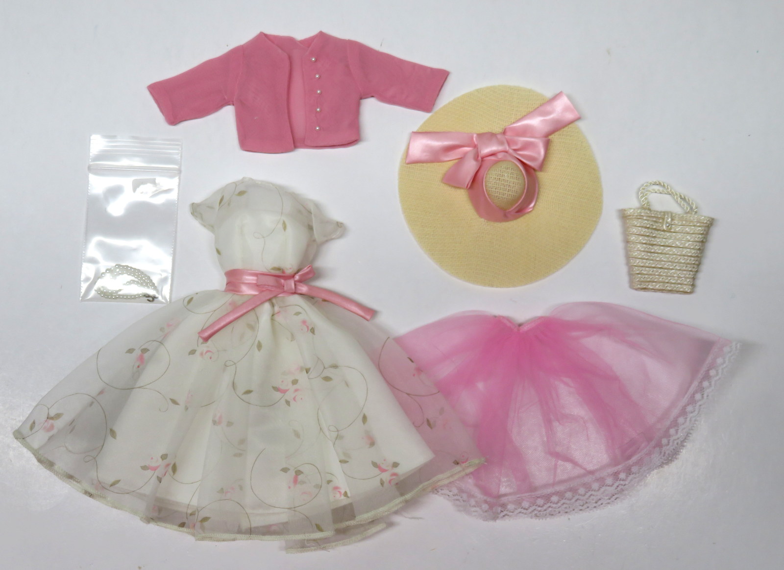 マテル バービーBARBIE FMC ガーデン・パーティ ※衣装セット 