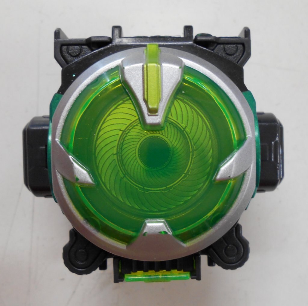 バンダイ Dxメガウルオウダー付属 仮面ライダーゴースト ネクロムゴーストアイコン 単品 まんだらけ Mandarake