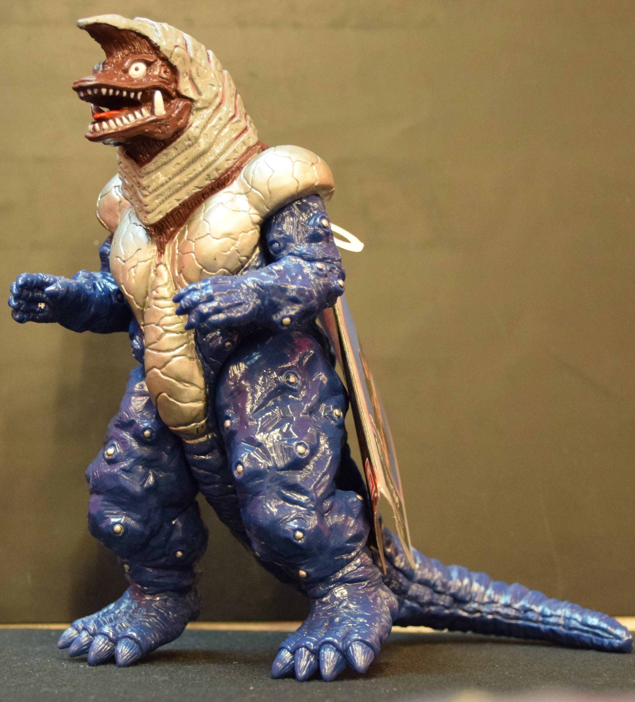 バンダイ ウルトラ怪獣シリーズ00 ゴルザ タグ付 ウルトラ怪獣シリーズ 10 まんだらけ Mandarake