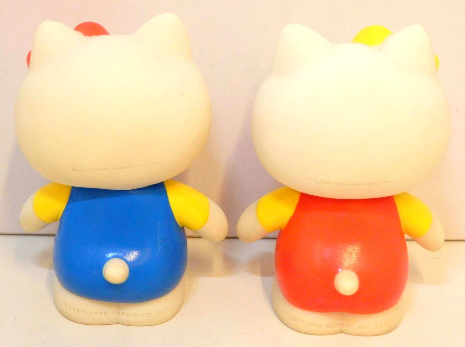 mandarake sanrio hello kitty kitty and mimmy sofubi doll 1986