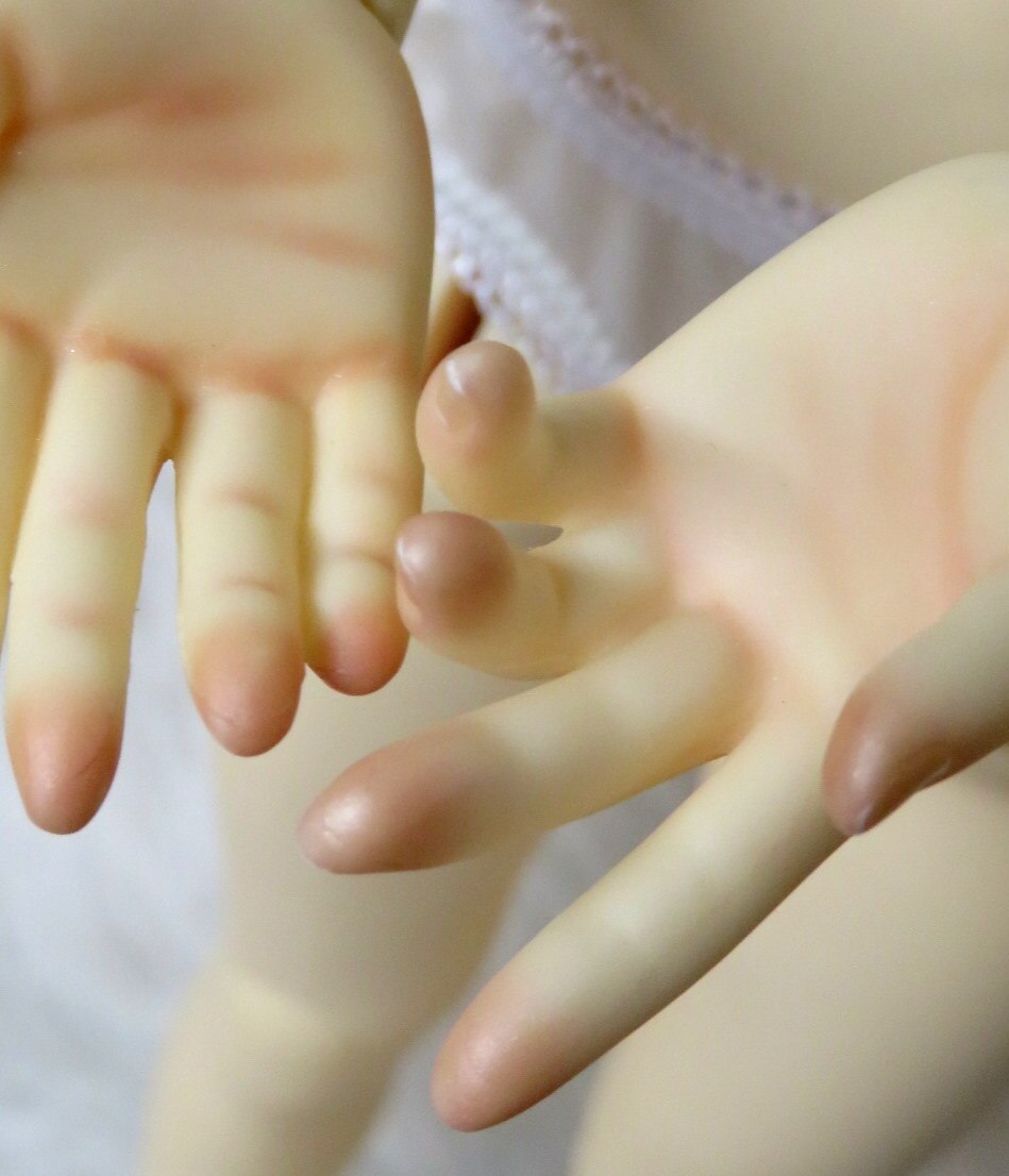 ボークス Sd女の子 ボディのみ 二重肘関節 ノーマル肌 カスタムメイクあり まんだらけ Mandarake