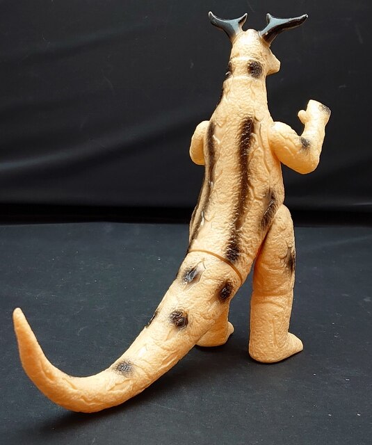 bandai ultra kaiju series eleking 4