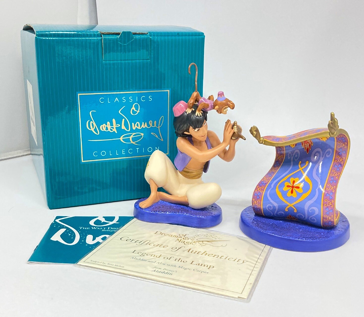 Disney Store WDCC 1232515 Aladdin Abu and Magic Carpet Legend Of