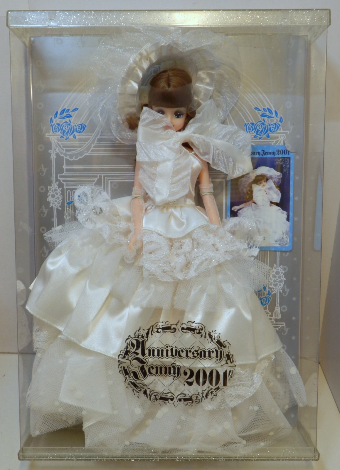 アニバーサリージェニー2001 A白ドレス，ブラウンヘアー - おもちゃ/人形