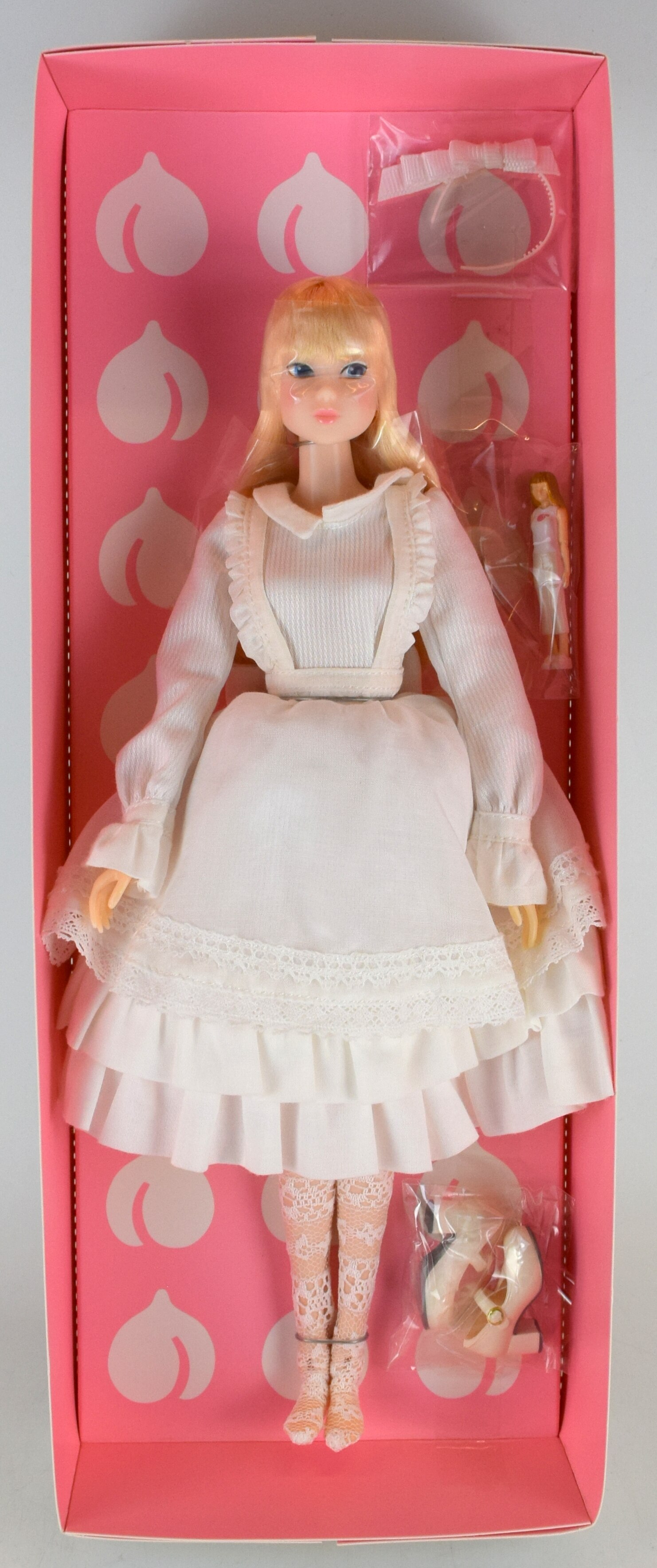 sekiguchi - momoko doll - what alice found there